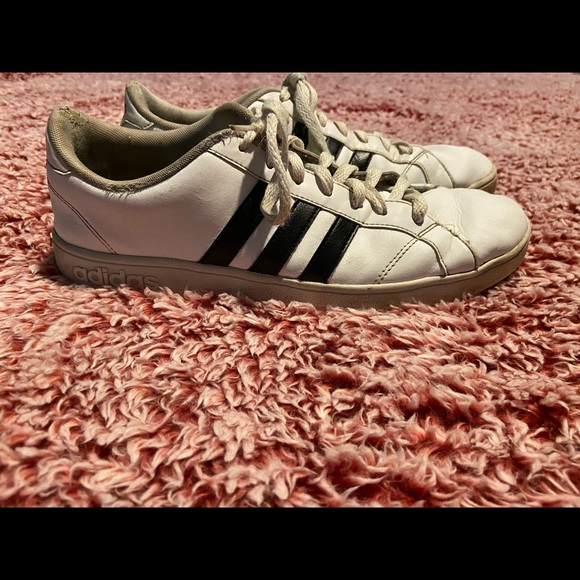 Adidas shoes - Picture 1 of 4